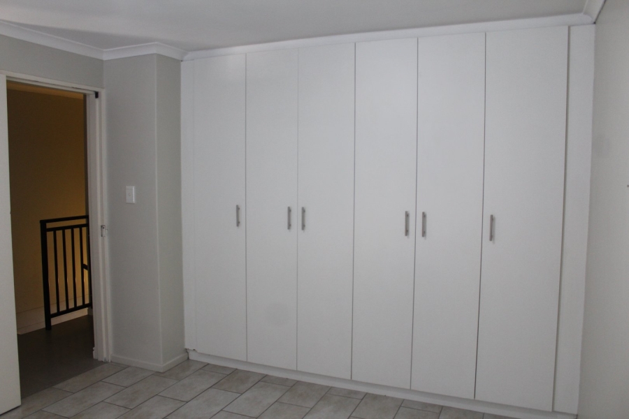 To Let 2 Bedroom Property for Rent in Kempenville Western Cape